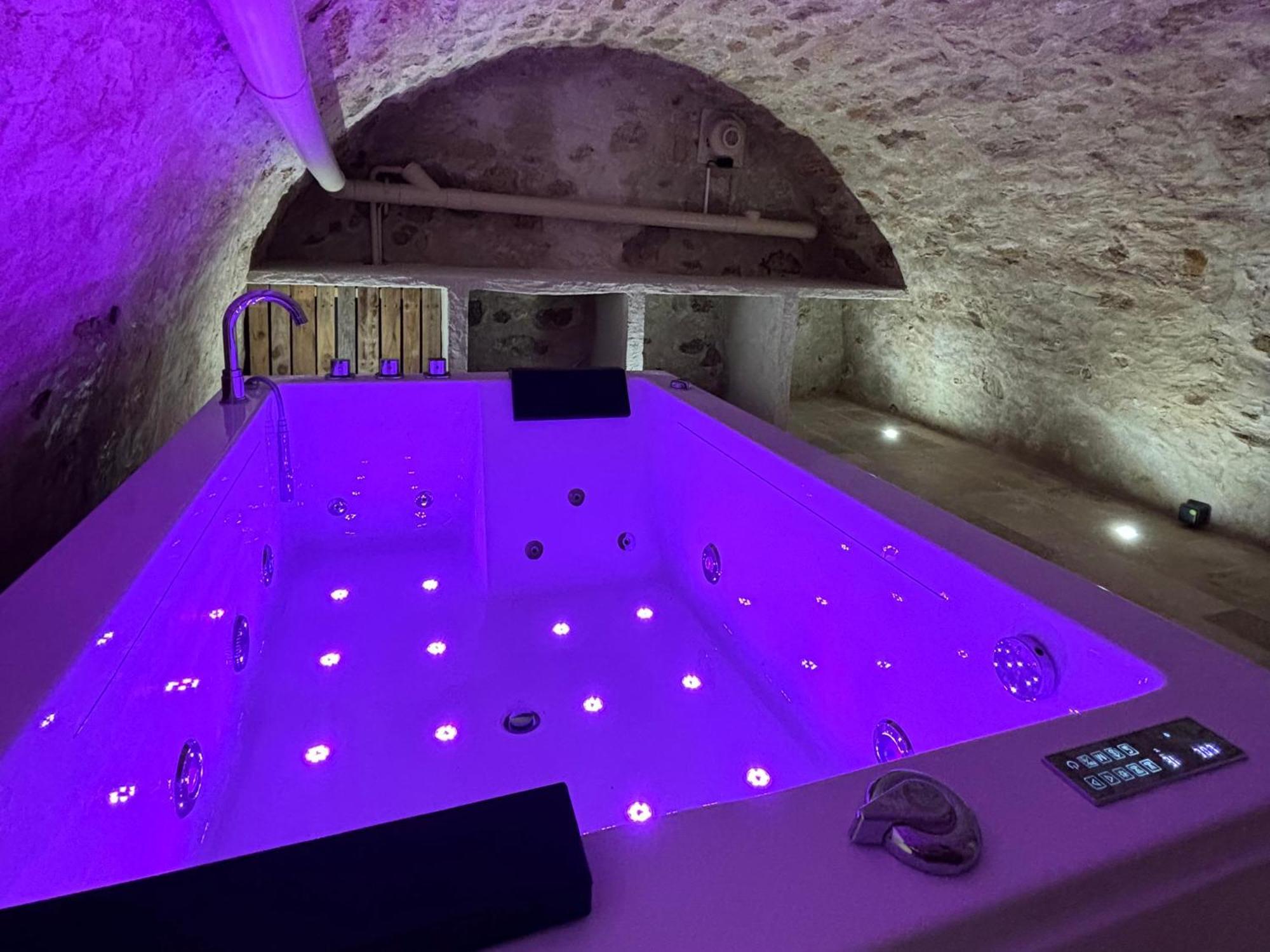 Maison Avec Spa Proche Giverny Vétheuil Kültér fotó